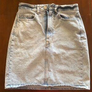 Acid wash like new H&M size 4 skirt